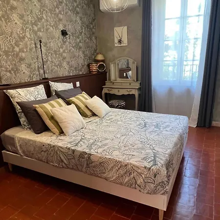 Villa Superbe Avec Piscine, 4 A *